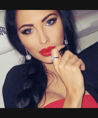 Полина